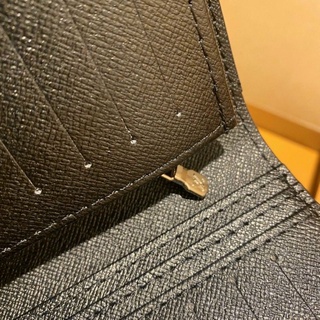 VÍ LOUIS VUITTON