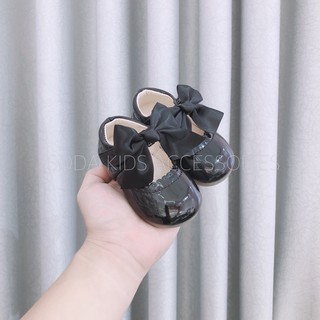 Giày tập đi nơ da bóng