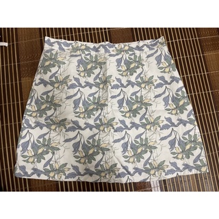 Váy ngắn có quần trong size M,L
