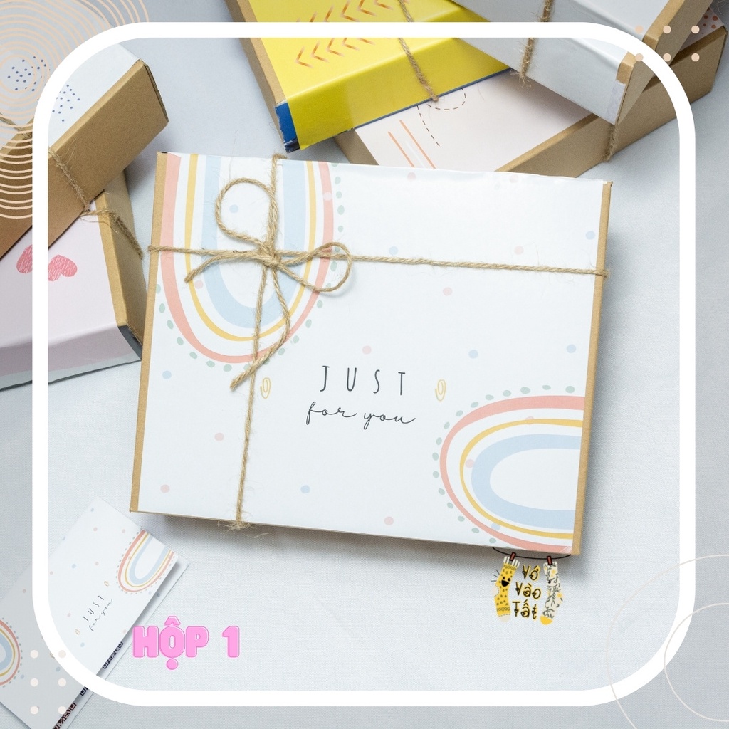 HỘP QUÀ ĐƠN GIẢN 1 (KHÔNG BAO GỒM TẤT/ VỚ)