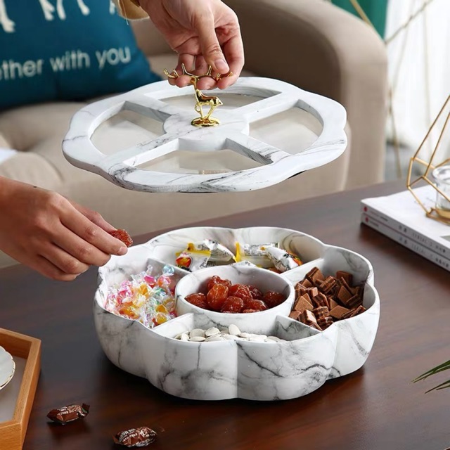 (Có sẵn )Khay đựng bánh mứt kẹo ngày tết