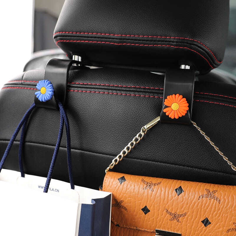 Set 4 Móc Treo Đồ Đa Năng Gắn Sau Ghế Xe Hơi Kiểu Hoạt Hình Xinh Xắn