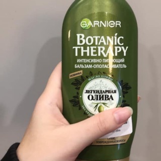 Dầu Xả Garnier Wahre Schatze Mythische Olive Cho Tóc Khô & Xơ, 250 ml
