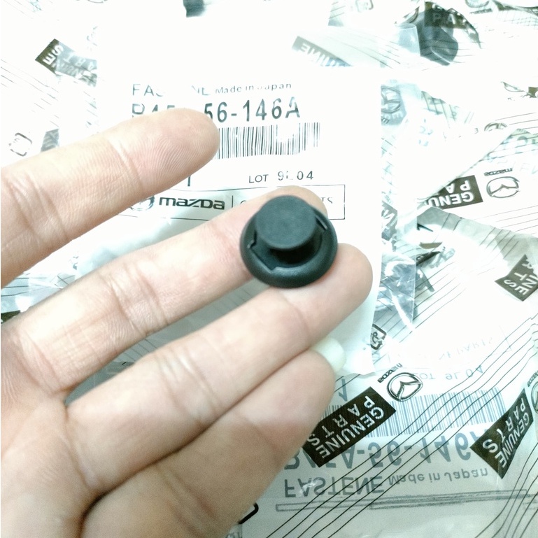 Vít nở Mazda chính hãng