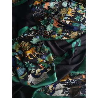 vải lụa satin họa tiết