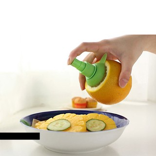 Dụng cụ chiết nước cốt chanh dạng xịt