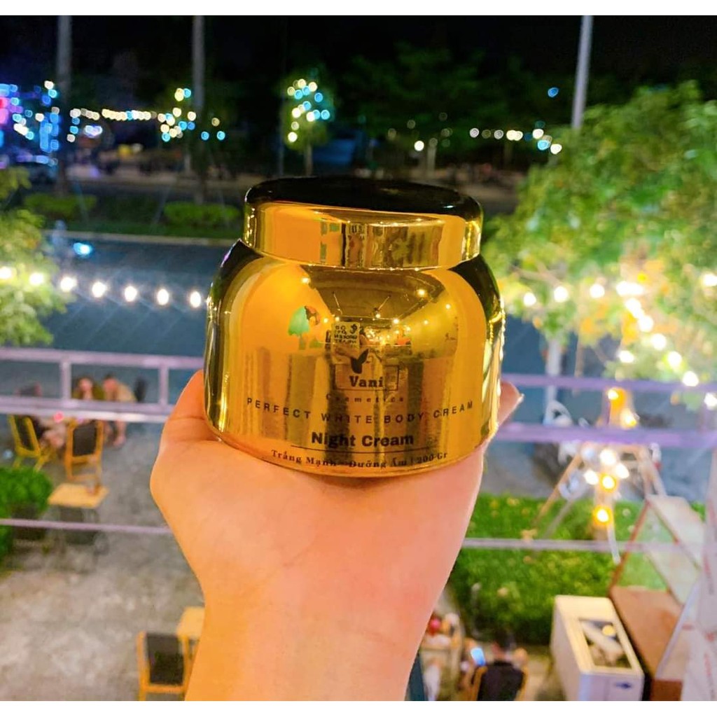 Kem body dưỡng trắng toàn thân loại siêu ủ mạnh cho da chai lì đen sạm, trắng mịn không hồi da,  không bết rít VN01