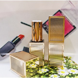 VỎ SON HANDMADE (NAM CHÂM TF)