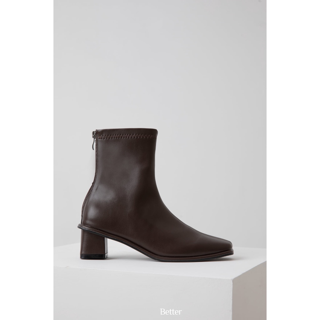 Boot mũi vuông, đường chỉ dọc giữa, đế trụ cao 5cm - 061221001