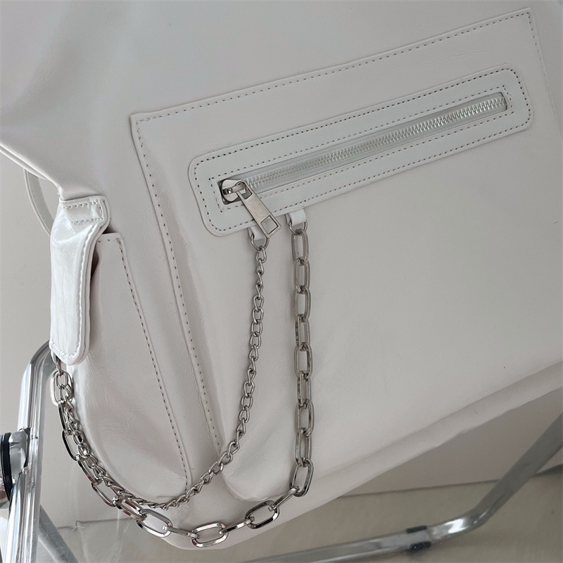 Túi Xách Da Sáp Dầu Cỡ Lớn Phối Dây Xích Đeo Vai Thời Trang 2022 Cho Nữ