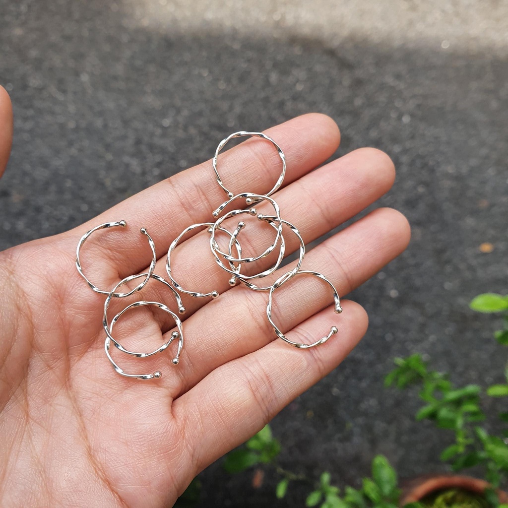 Nhẫn xoắn trơn hở, bạc ta