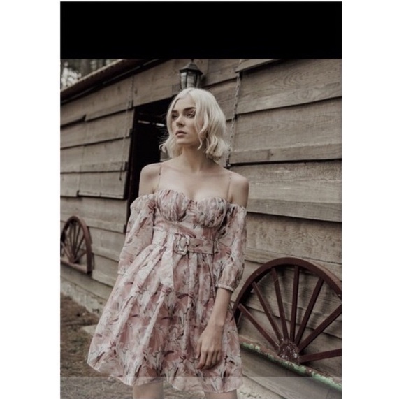 MỘT SỐ VÁY SÒ VINTAGE NEWTAG SIZE M