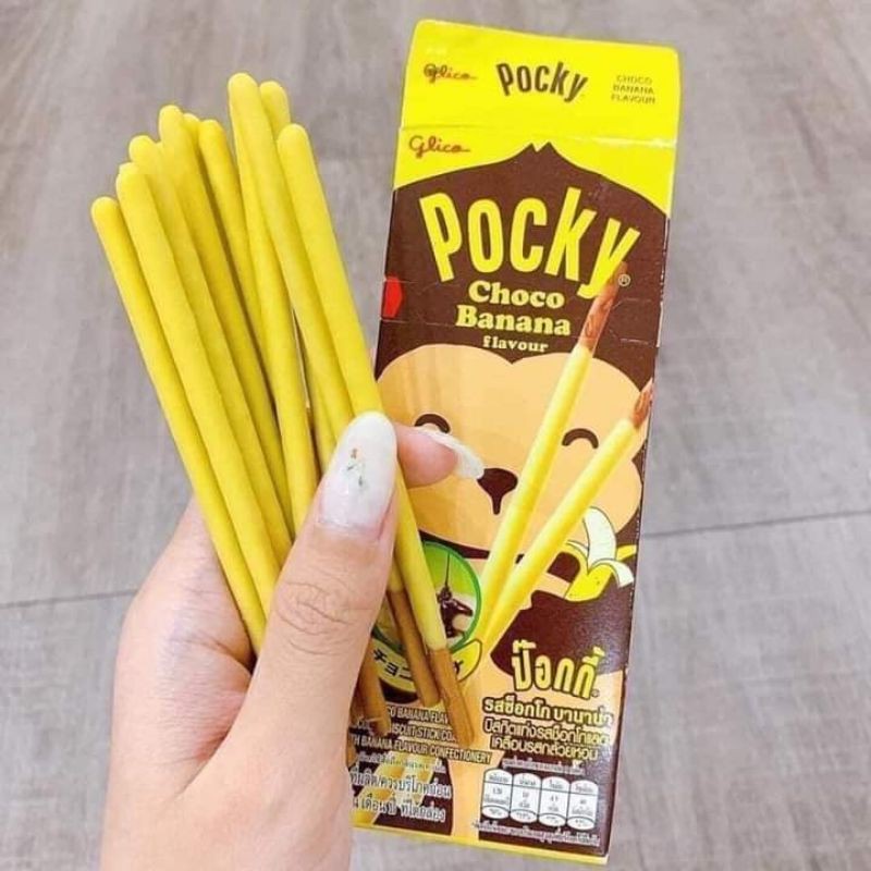 Bánh pocky chuối thái lan