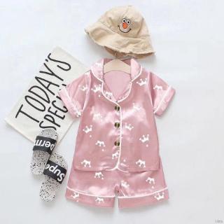 Bộ đồ ngủ pajama gồm áo ngắn tay + quần đùi in họa tiết vương miện cho trẻ em