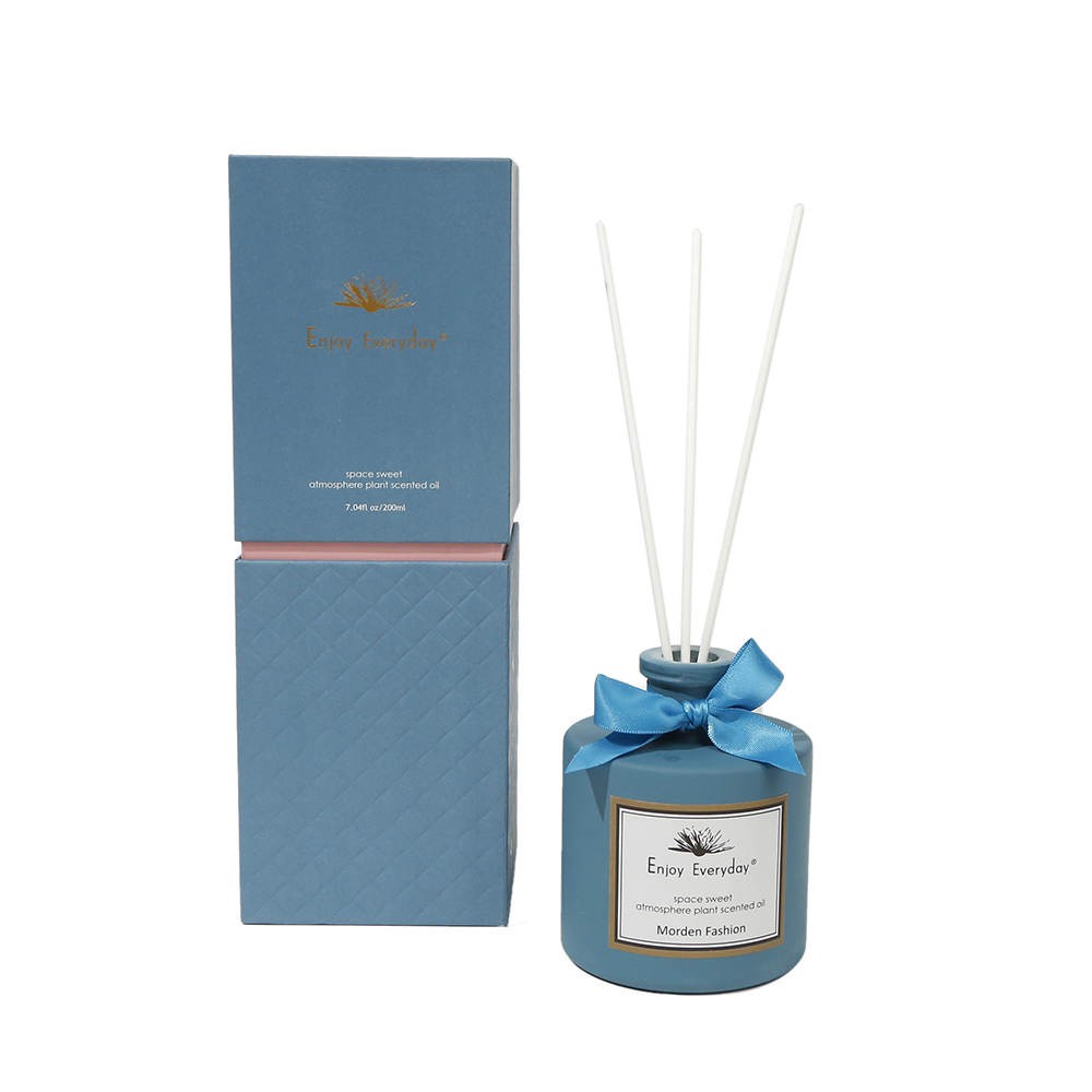 [CHÍNH HÃNG] Bộ tinh dầu nước hoa khuếch tán thơm phòng cao cấp Enjoy Everyday, Reed Diffuser, kèm que, tặng hoa