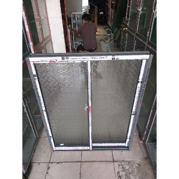 Cửa sổ mở lùa 2 cánh nhôm đài loan màu xám ghi mới 100%