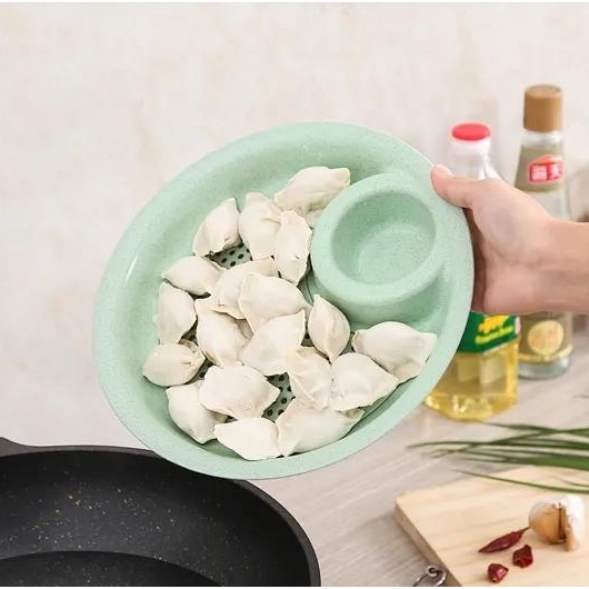 Đĩa nhựa lúa mạch chia 2 ngăn đựng hoa quả đồ ăn bánh bao và gia vị nước chấm - Đồ gia dụng, dụng cụ nhà bếp thông minh