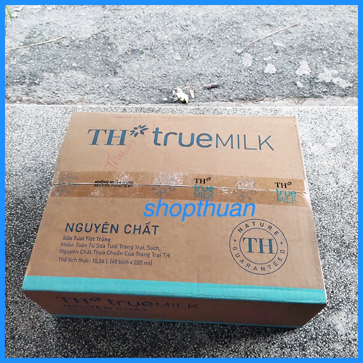 Thùng 48 bịch sữa tươi tiệt trùng nguyên chất TH true MILK 220ml - HSD : 3/5/22