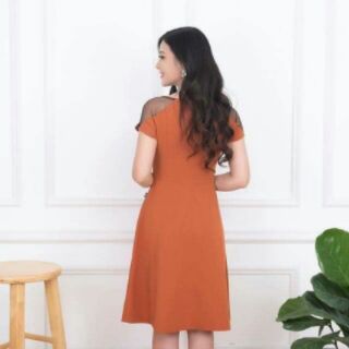 Đầm váy phối lưới NK