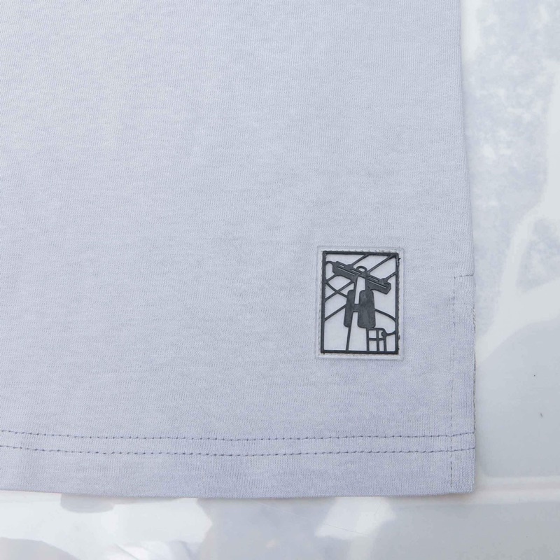 Áo Thun Unisex TeeHolic Thả Vai xẻ Tà Màu Xám Khói In Logo THS