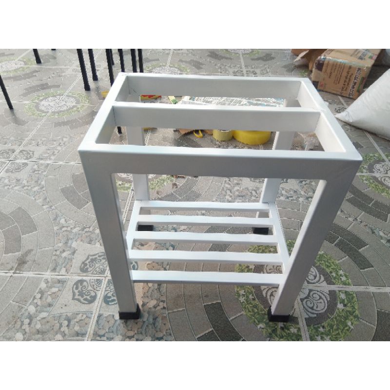 Chân bể cá mini Dài 60cm. Rộng 30cm. Cao 40-50-60cm.hộp thép 2*4cm.sàn để đồ