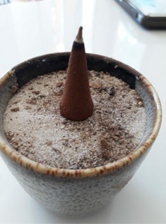 Nụ Trầm Hương Noom