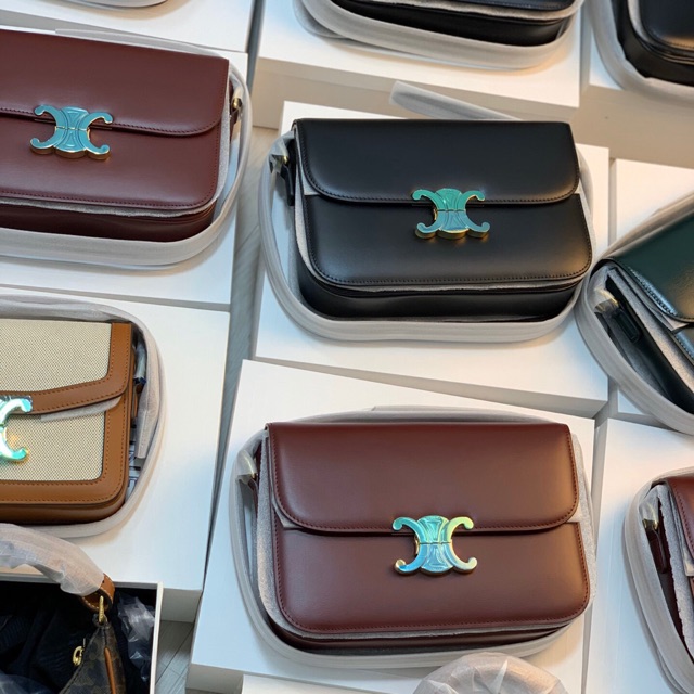 TÚI MEDIUM TRIOMPHE BAG IN SHINY CALFSKIN đeo chéo siêu cấp