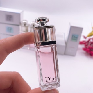 Nước hoa mini Nữ Dior Addict 5ml Nhẹ nhàng, nữ tính