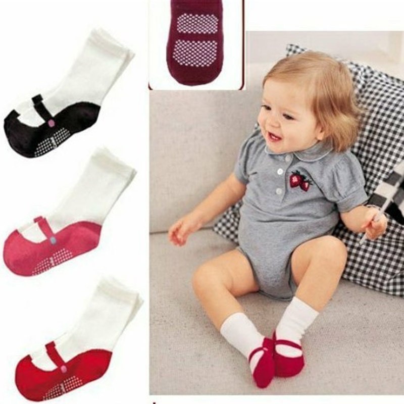 Tất/vớ họa tiết giả giày có chống trượt siêu đáng yêu cho bé/bàn chân 9-12cm