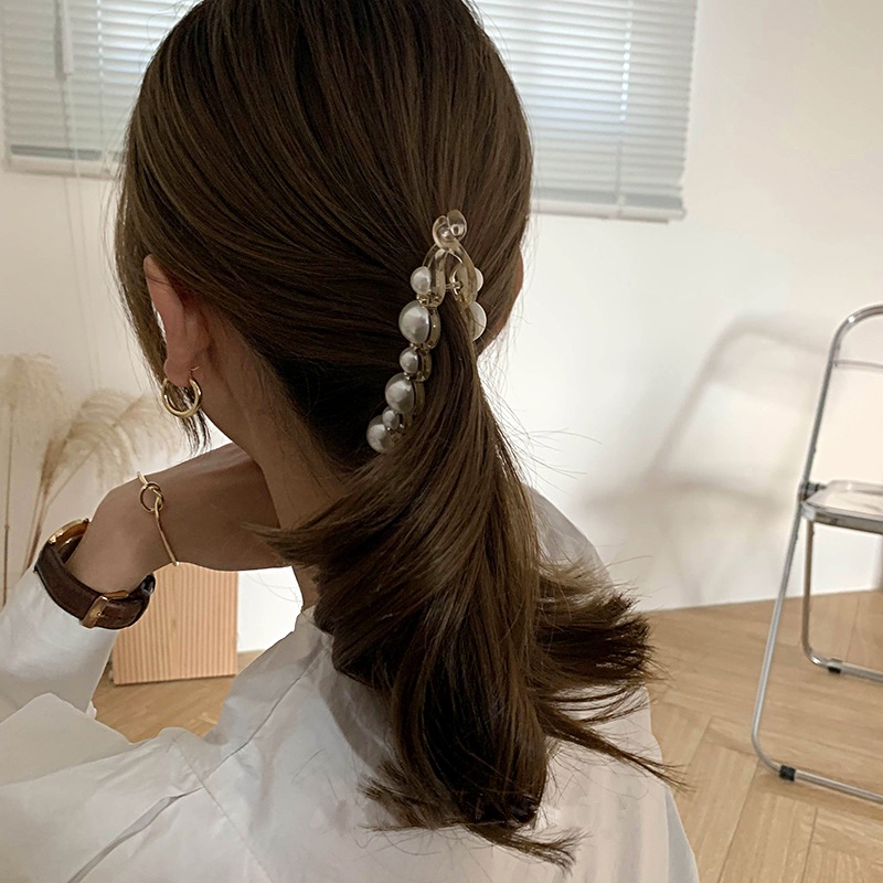 Kẹp tóc hình quả chuối đính ngọc trai nhân tạo để tạo kiểu tóc đuôi ngựa