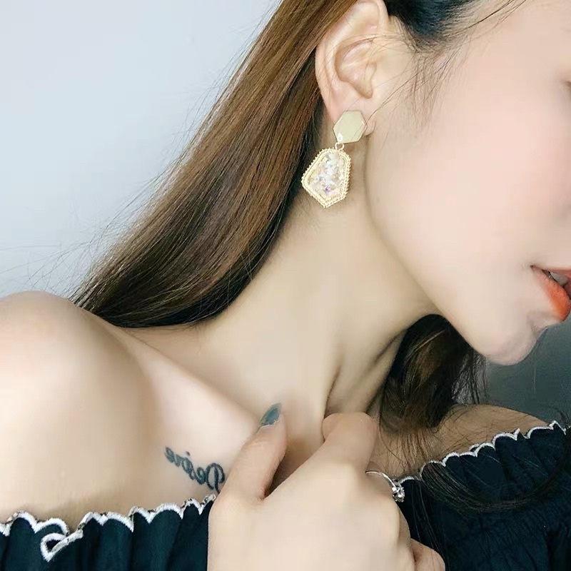 Hoa tai đính hạt xinh nữ tính - Maben