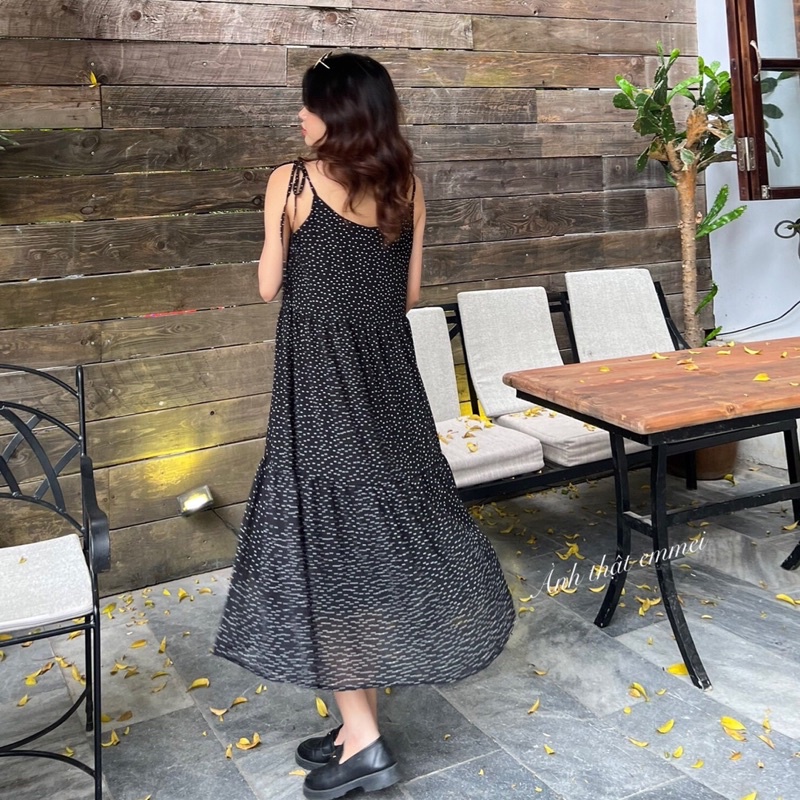 Váy 2 dây bánh bèo, đầm đen 2 dây chấm bi Emmei - v142