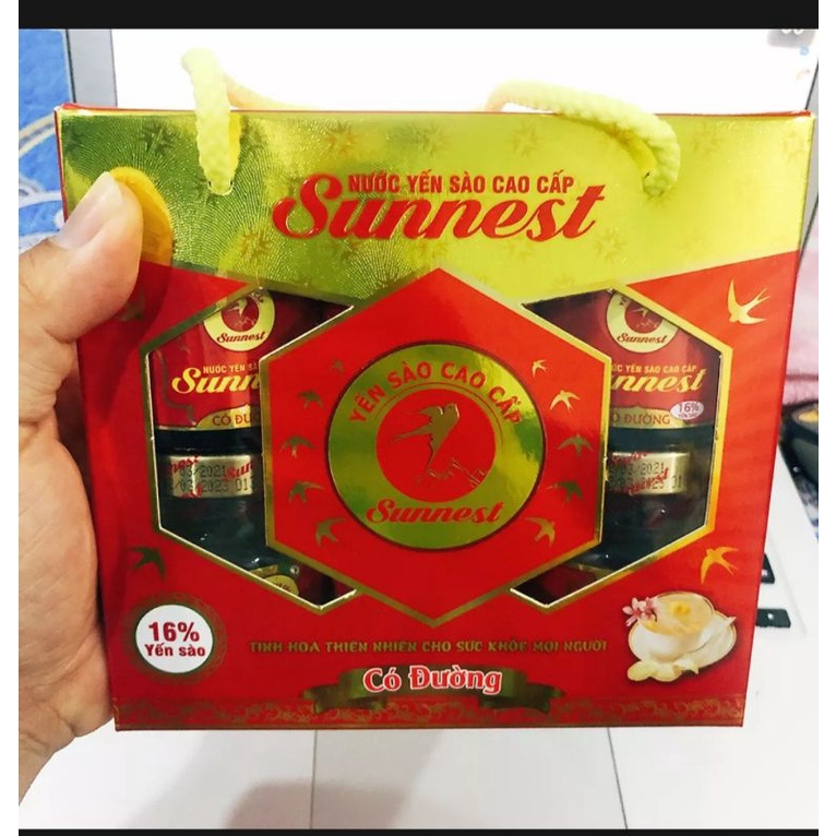 Hộp yến sào sunnest 16% dành cho người lớn. Hộp 6 lọ x 70ml.