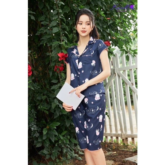 Bộ đồ ngủ pijama lụa nữ Jcvcoll - Karoll NH21.172 Bộ lụa mặt trăng cổ phối mặc nhà tay ngắn quần lửng