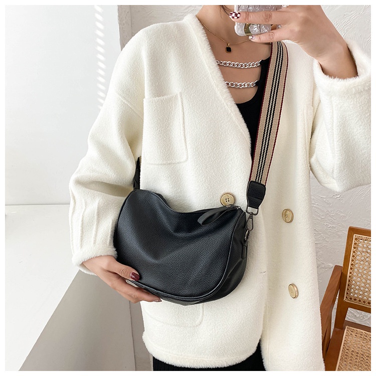 Túi Xách Đeo Vai Sức Chứa Lớn Mẫu Mới Cho Nữ