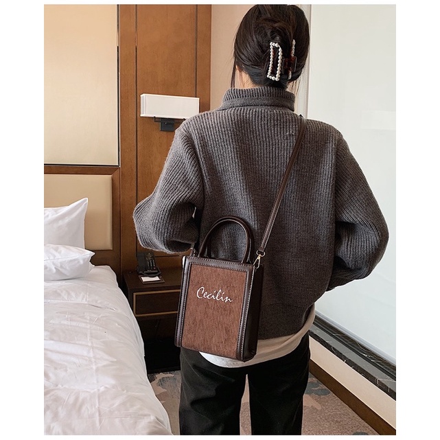 Túi đeo vai/đeo chéo nữ Cecilia mặt nỉ nhung
