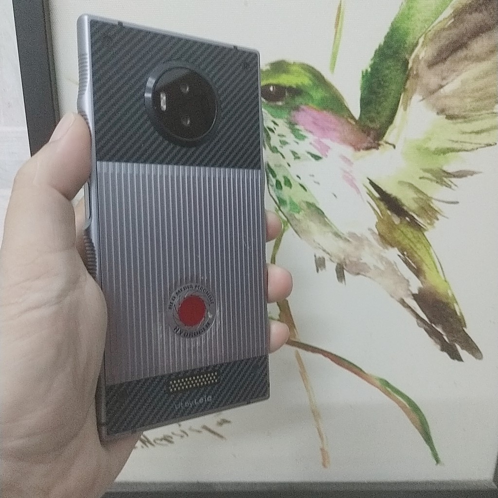 (Trợ Giá Mùa Covit - Siêu Độc Lạ) Điện thoại RED Hydrogen One - Ram 6/Rom 128gb/ 5.7'