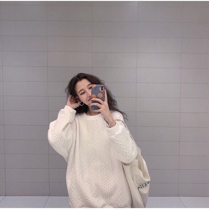 Áo sweater dáng rộng phong cách Hàn Quốc dễ phối đồ cho nữ
