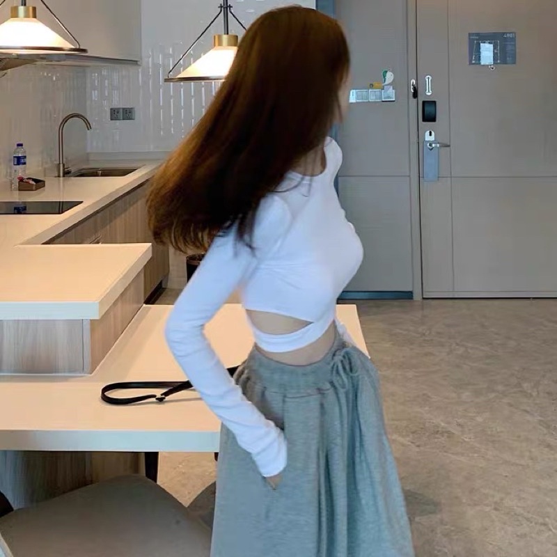 ÁO CROPTOP KHOÉT EO TAY DÀI