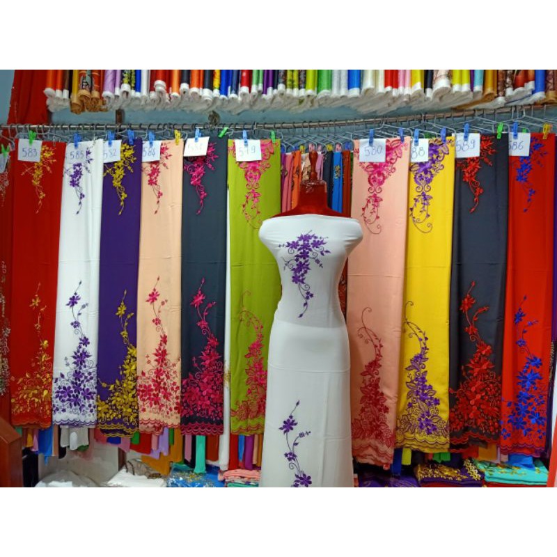 vải áo dài thêu vi tính