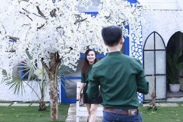 Áo sơ mi màu xanh rêu cổ trụ cực dễ thương