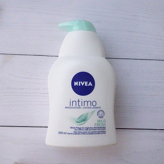 Dung dịch vệ sinh phụ nữ Nivea intimo 250ml