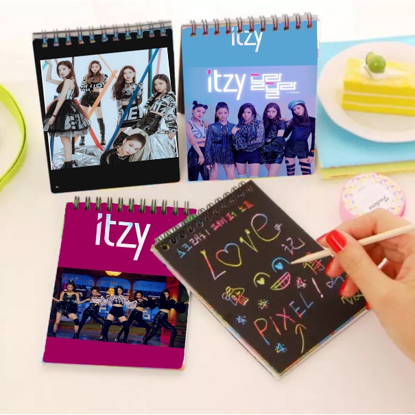 Sổ cào vẽ GOT7 ITZY MAMAMOO RED VELVET giấy đen SC30 14cm *10 cm sổ cào cute dễ thương