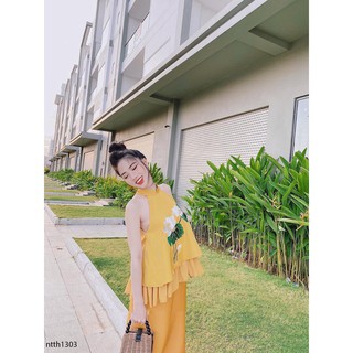 6822. sét cổ yếm thêu hoa sen