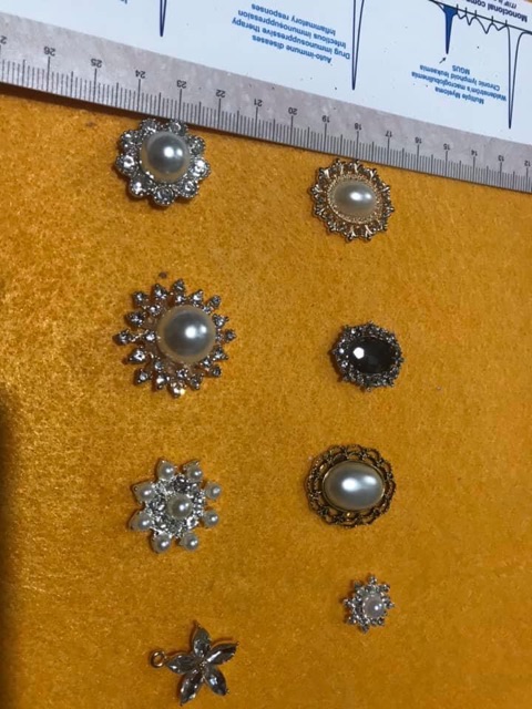 4 hạt center kim loại | BigBuy360 - bigbuy360.vn