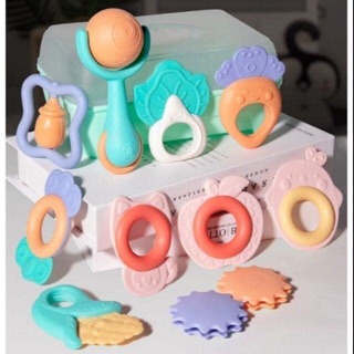 Set xúc xắc 10 món Umoo