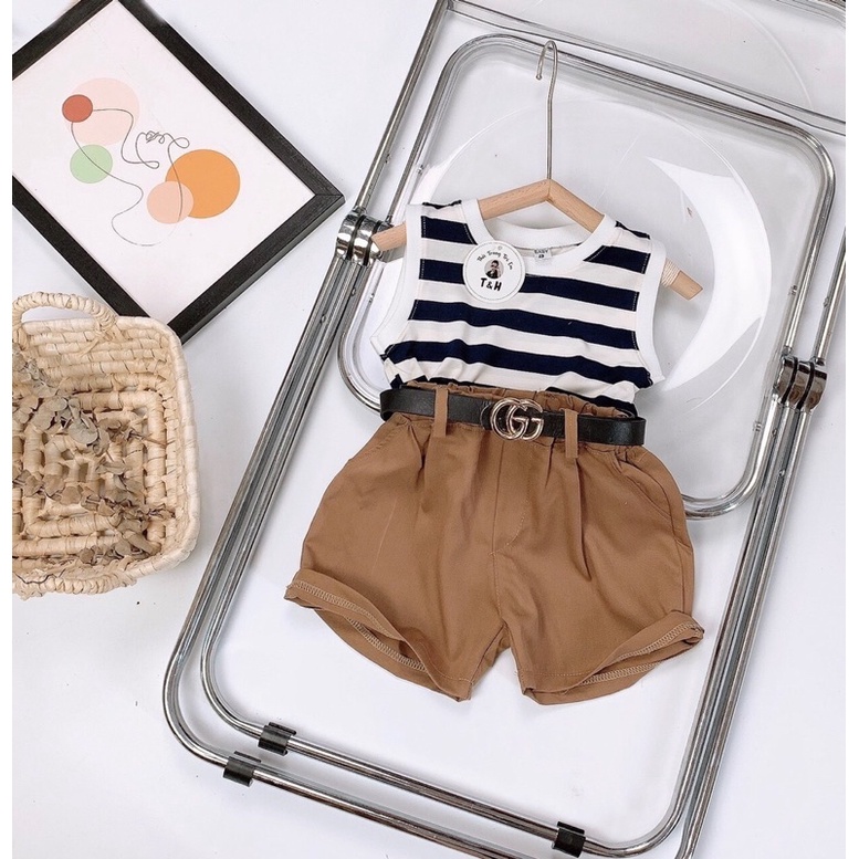 Set Áo Kẻ Sọc Quần Kaki Nâu Tặng Kèm Dây Lưng Bé Gái