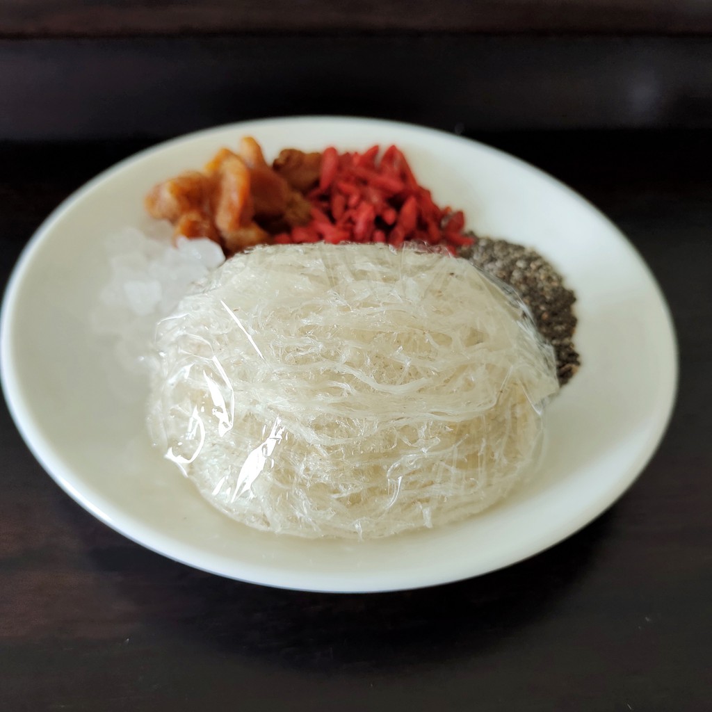 Tổ yến sào tinh chế cao cấp nguyên chất cho bé và người lớn - kèm nguyên liệu chưng yến | BigBuy360 - bigbuy360.vn