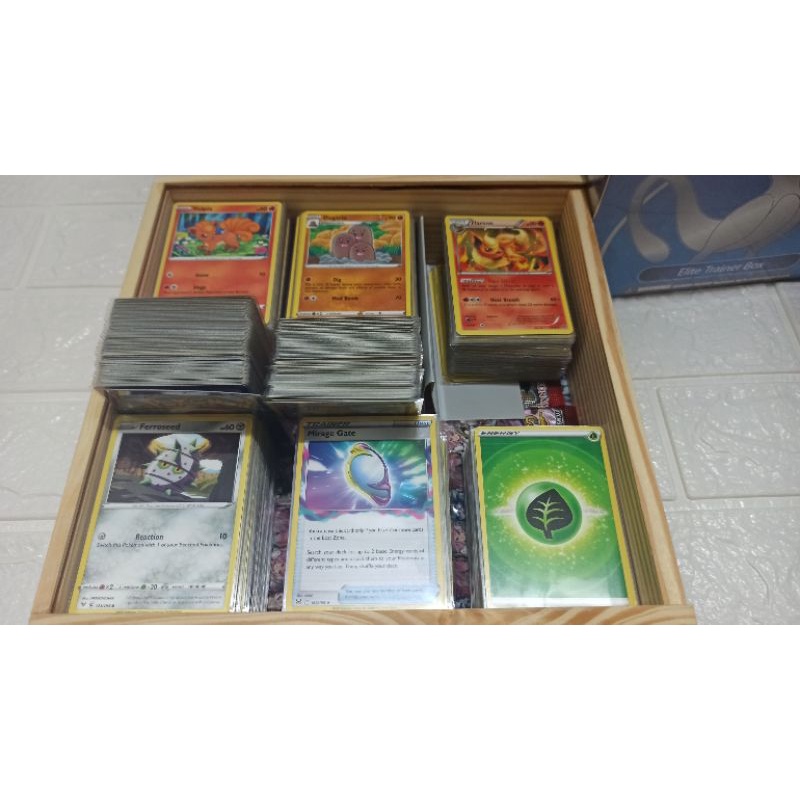Bộ 10 Thẻ Pokemon TCG mới 100% được bọc Sleeves bảo vệ.( ngẫu nhiên)