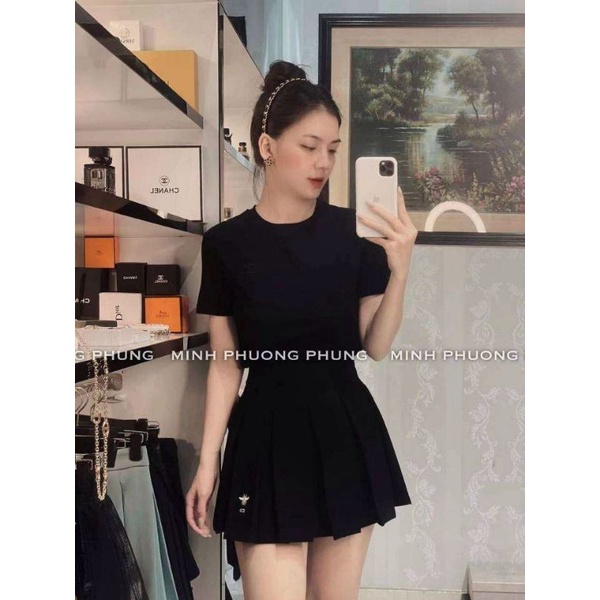 Chân váy xếp ly thêu ong hàng QC